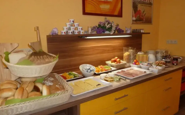 Hostel Wittenberg - Hotel Garni