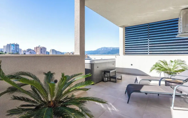 Luxury penthouse Papic