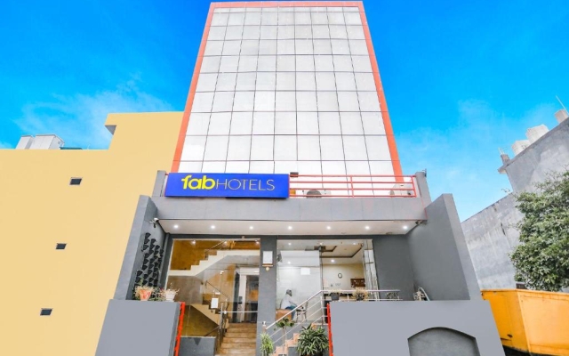 FabExpress Royal Stay