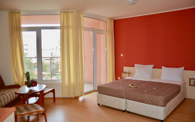 Rainbow 2 Beach Apartments