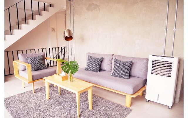 The Companion - Hostel