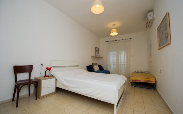 Beeri The Best Street in Tel Aviv