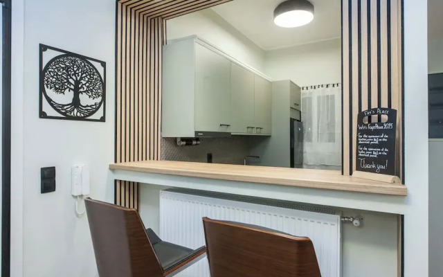 Fresh Modern 1 Bd Apt in Vibrant Patisia