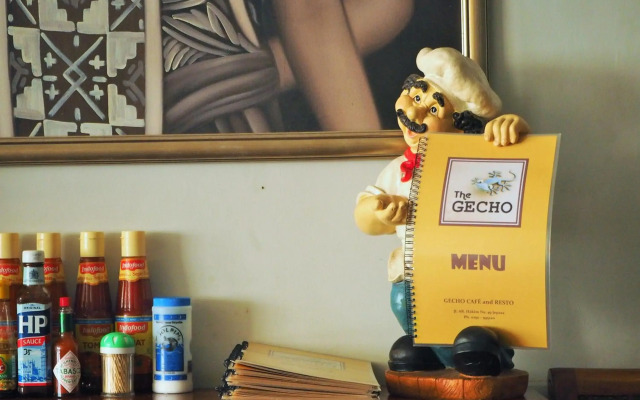 The Gecho Inn Town