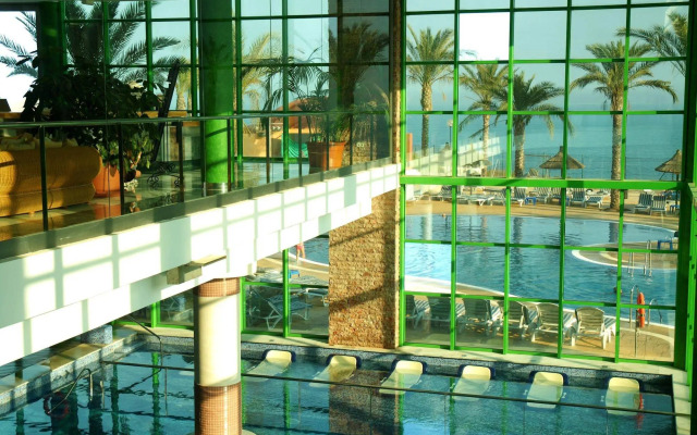 Holiday World Resort