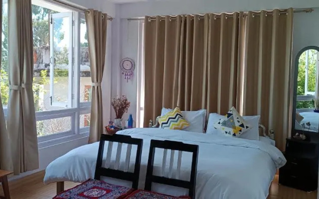 Mansarover Home Stay