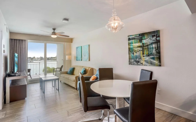 Oceana 204 East