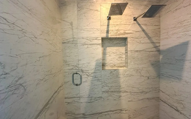 2BR Iconic Oceanfront Escape