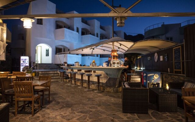 Elounda Alikes Suites & Studios