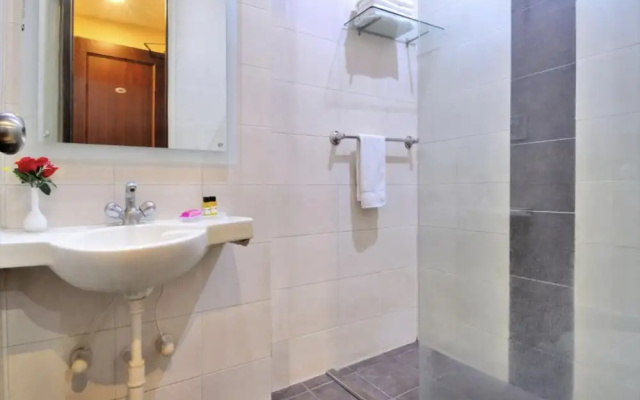 Hotel Aster Inn