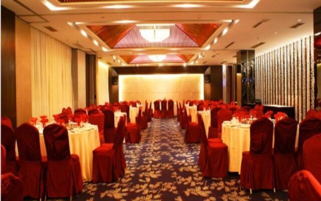 Metropolo Nantong Overseas Chinese Hotel