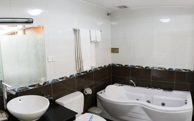 Hanoi Lotus Boutique Hotel