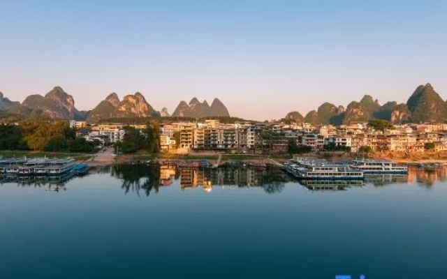Xitang River View Holiday Hotel