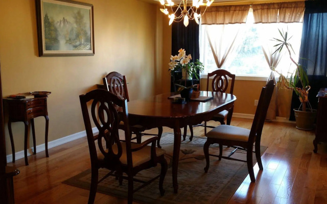 Eileen's Bed & Breakfast - Guest House