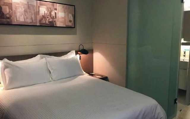 Jinjiang Inn Select Beijing Pingguoyuan Subway Station