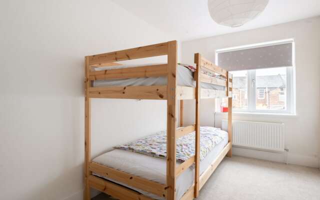 The Jericho Retreat - Bright & Spacious 4bdr Home With Garden