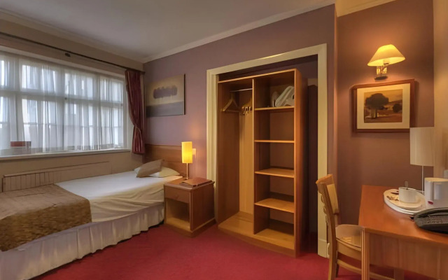 Bridge Inn Hotel