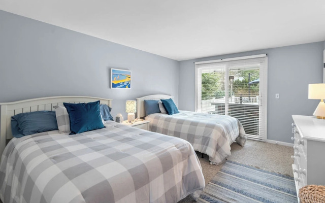 The Endless Summer Hideaway