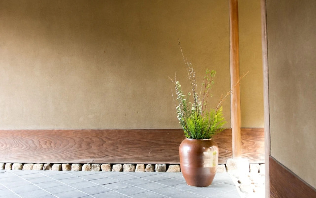 SUKIYA-zukuri Suehiro House