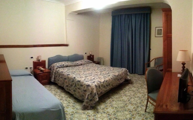 Hotel Mega Mare