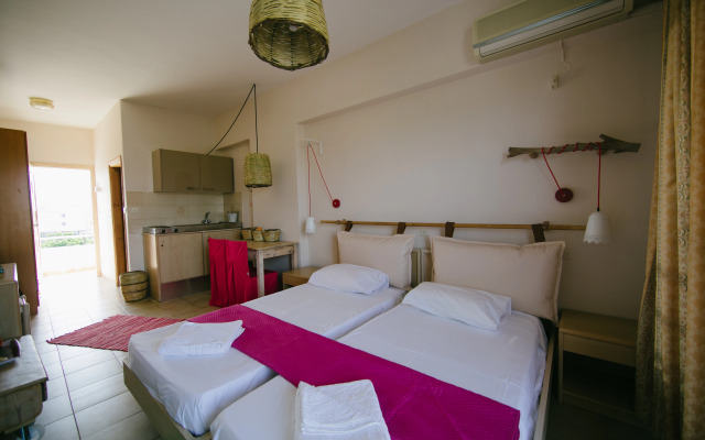 Gorgona Studios and Apartments