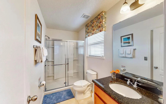 Fantastic Cypress Pointe Vacation Home