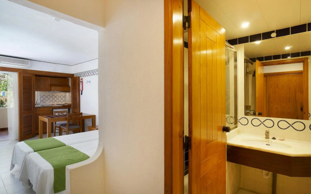 Golden Club Cabanas