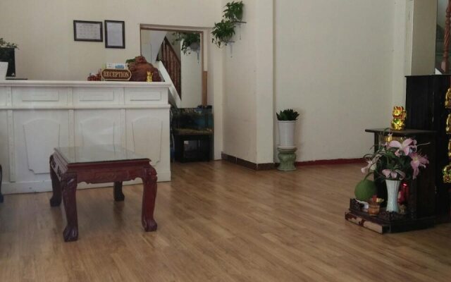 Hoa Cat Violet Hotel