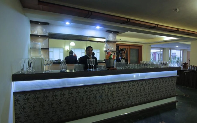 Leisure Vacations Mayur Emerald