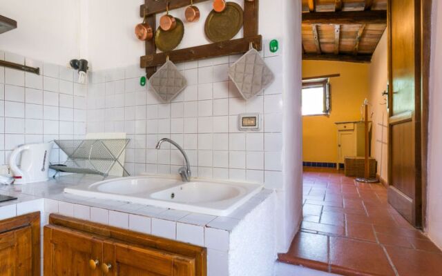 House Joie Pomarance