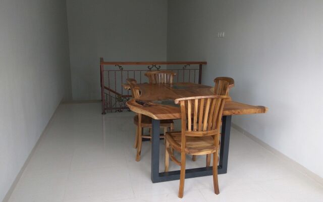 OYO 3945 Bale Tardian Syariah