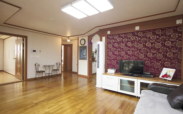 Jeju Tteul Anae Pension