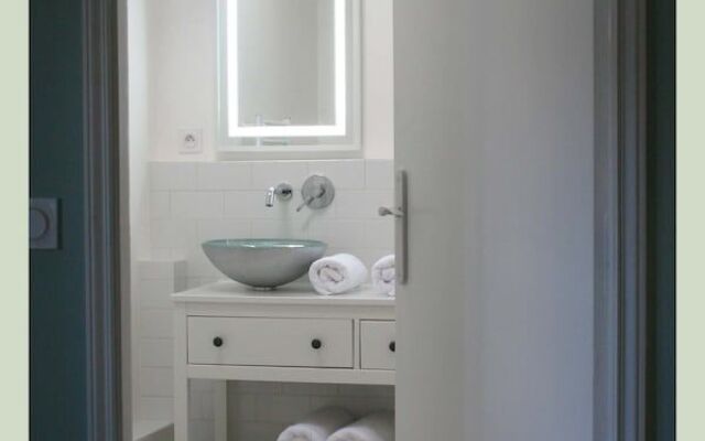 Hotel De Langlais Guesthouse