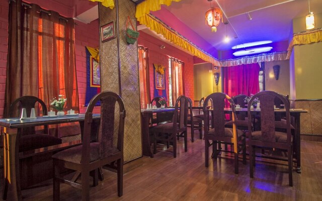 OYO 17039 Hotel Omkar