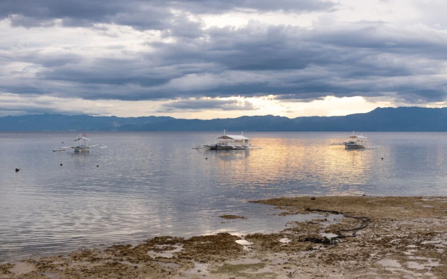 Pescadores Suites Moalboal