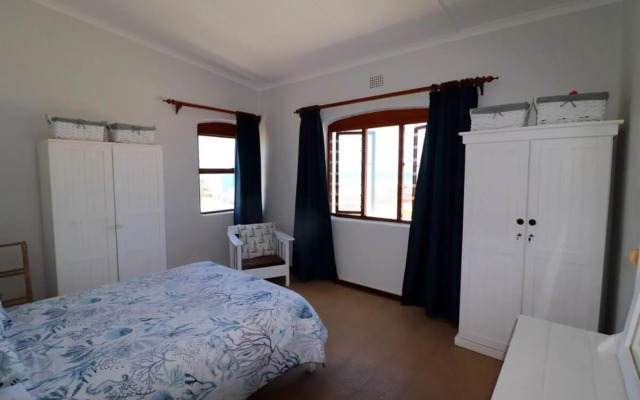 Naude House in Struisbaai