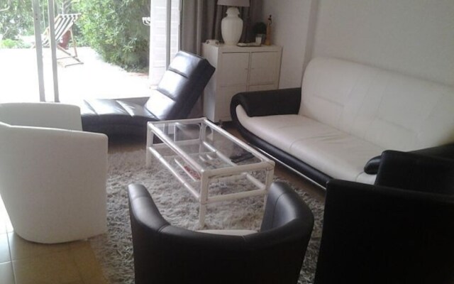 Apartamento Petunias Bl. I Esc 2, 1-2