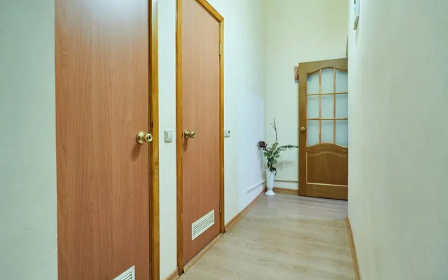 Апартаменты Home-Hotel, ул. Большая Житомирская, 4В