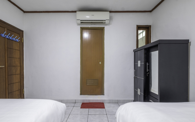 OYO 2391 Baladewa Residence Syariah