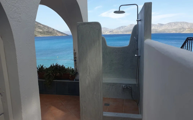 Aegean Villa Immaculate Apartment in Kalymnoss