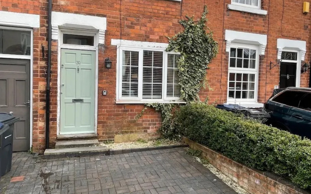 Familyfriendly - Sleeps6 - Privateparking - Garden