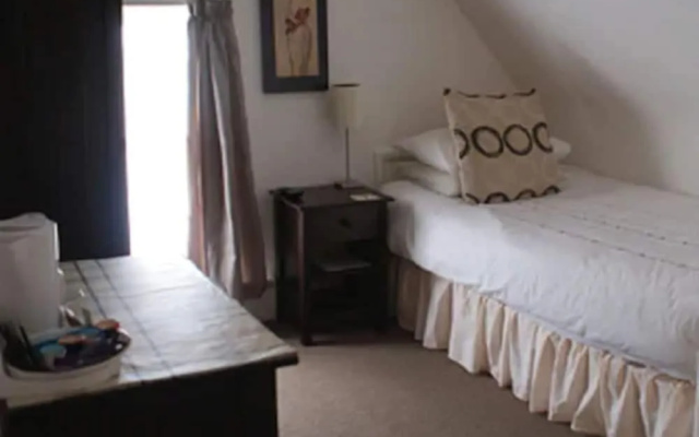 Captain Howey Hotel