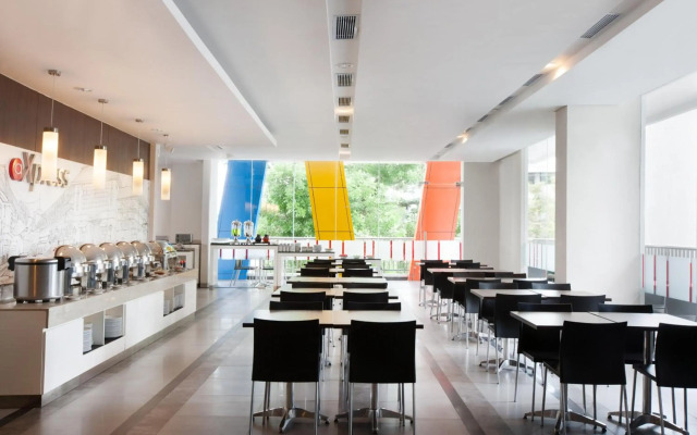Amaris Hotel Sriwedari Solo