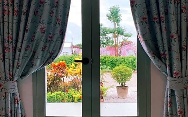 Bunga Café And Resort