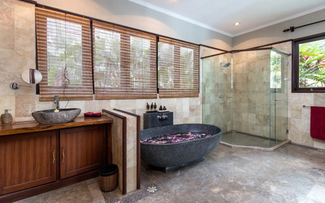 Suara Air Luxury Villa Ubud