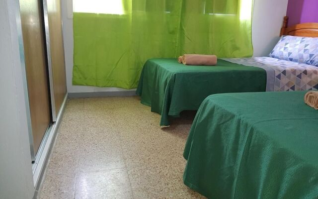Low Cost Rooms Las Llaves 4