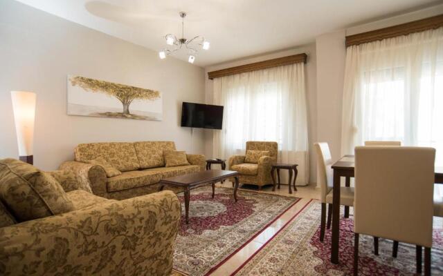 Friendly Flat 2