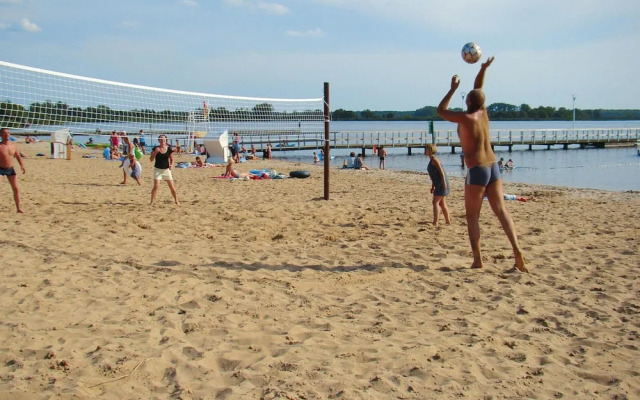 Large Holiday Apartment With a Garden in Stepnica