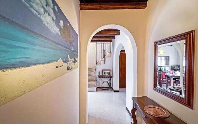 Housing of Charme With Rooftops Balconies