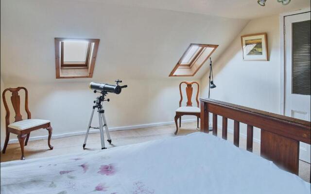 Host Stay Freshwater River View